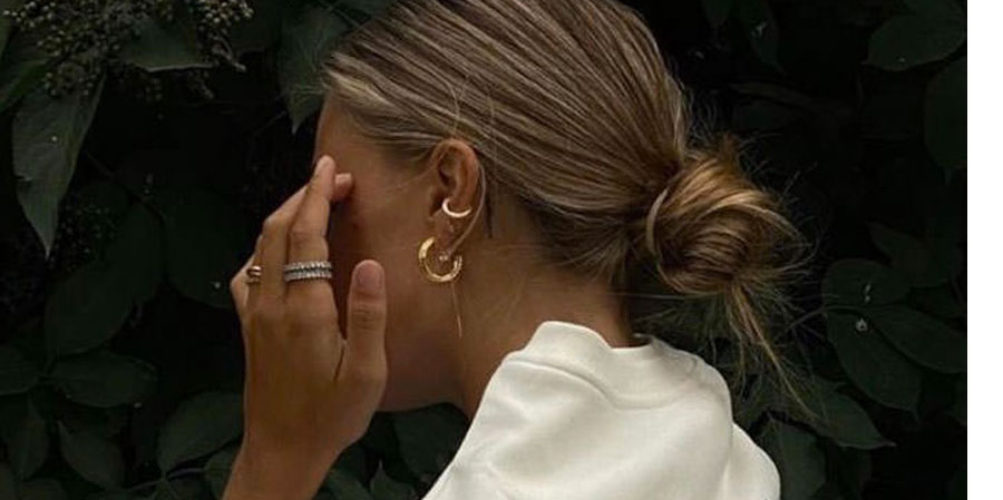 TENDANCE BIJOU : UNE BAGUE À L’INDEX